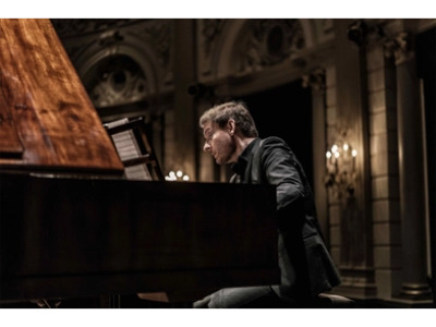 Kristian Bezuidenhout: Schubert