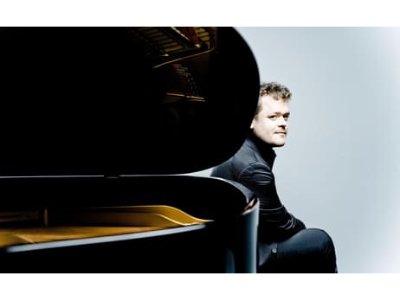 Benjamin Grosvenor: Schumann and Mussorgsky