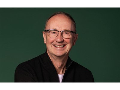 An Audience with Aggers Beyond the Boundary