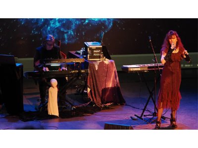 DAVID WRIGHT AND CARYS - BEYOND THE AIRWAVES