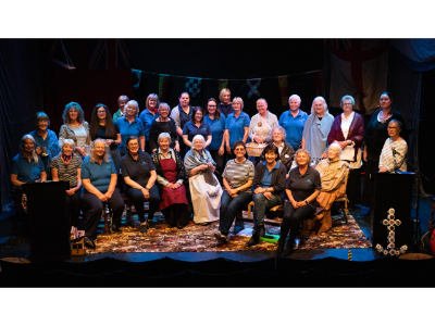 HOLD FAST – The Rogue Shanty Chorus