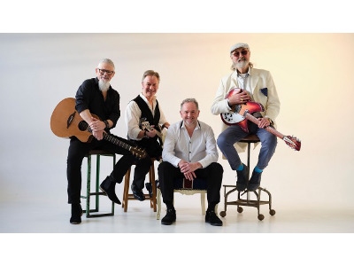 The Searchers & Hollies Experience