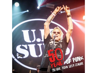 CHARLIE HARPER + HELEN MCCOOKERYBOOK