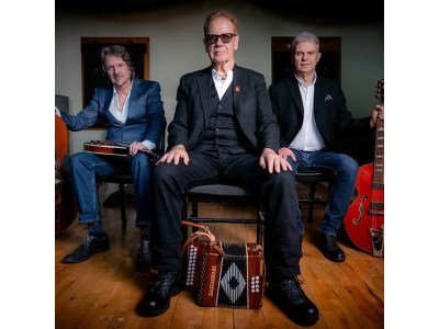 JOHN JONES TRIO